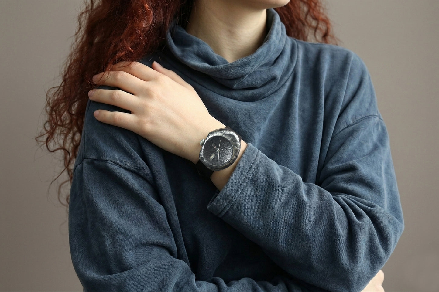 Unisex Stone-Inspired Watch in Blackened 925 Sterling Silver