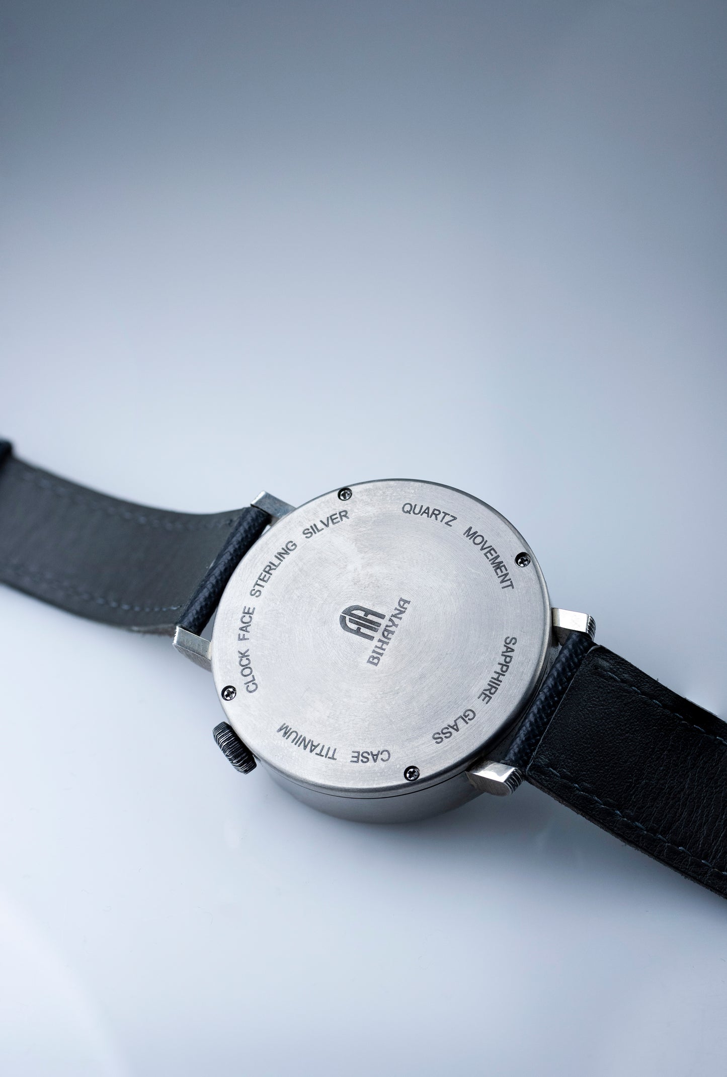 Modern Minimalist Men’s Wrist Watch