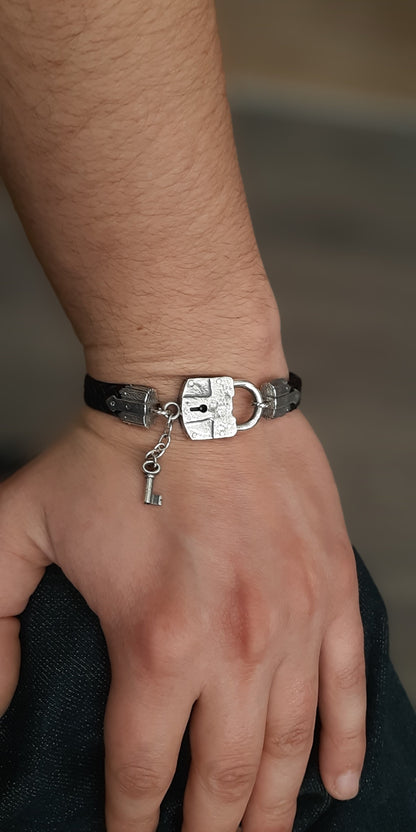 Men's Sterling Silver Padlock Bracelet