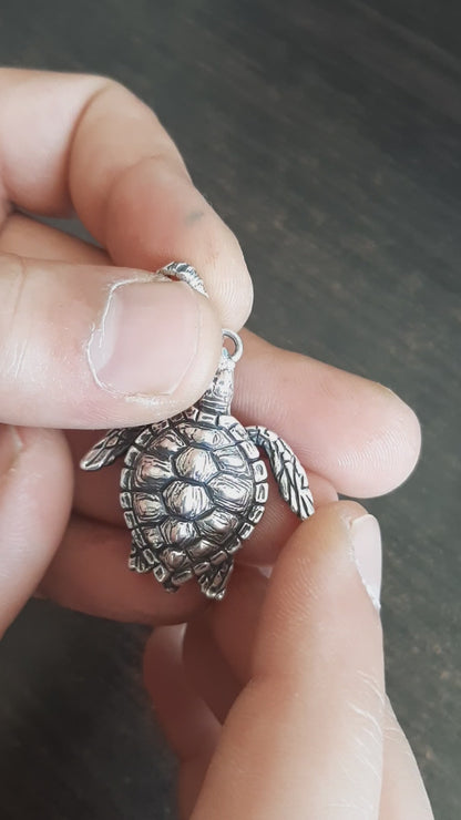 Sterling Silver Sea Turtle Pendant Necklace